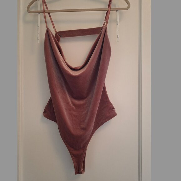 Pink bodysuit - Picture 1 of 2